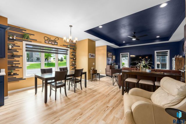 2400 W Trevi Pl Place, Sioux Falls, SD 57108
