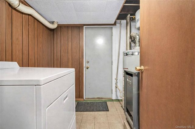 5649 206th Street, Oakland Gardens, NY 11364
