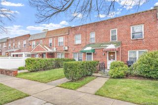 5649 206th Street, Oakland Gardens, NY 11364