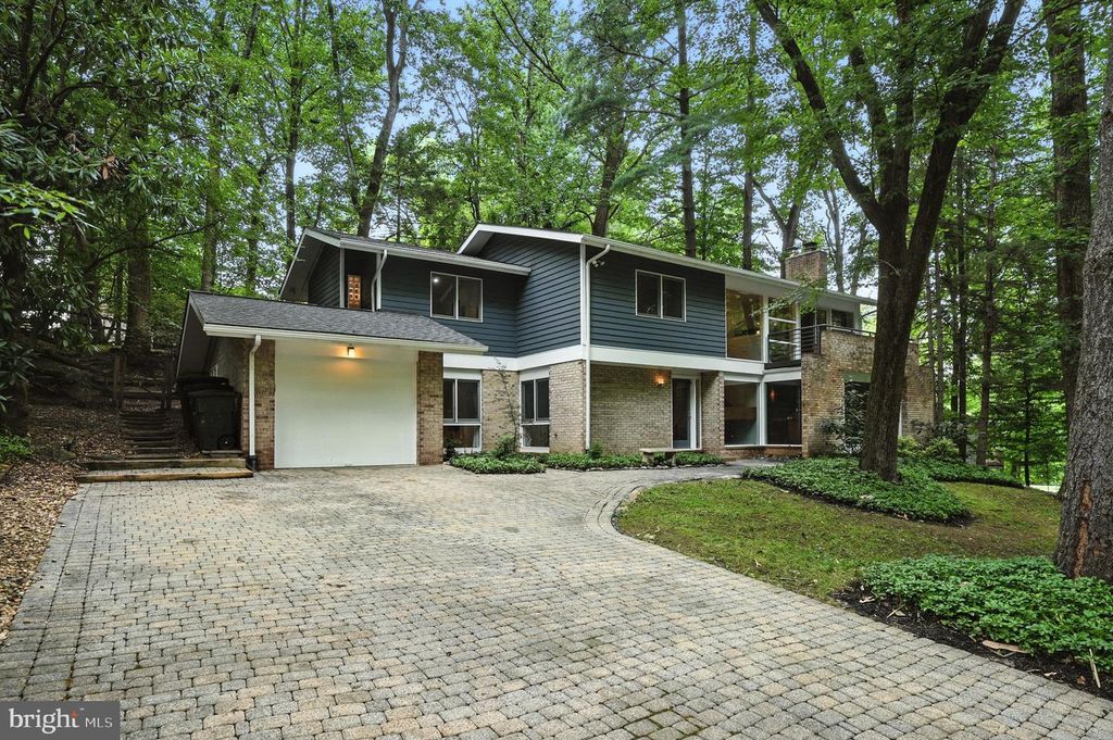 7914 PARK OVERLOOK DR, Bethesda, MD 20817