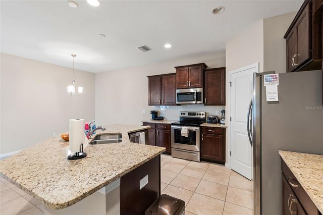 7727 TIMBERVIEW LOOP, Wesley Chapel, FL 33545
