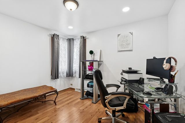 3904 W 137th Street, Crestwood, IL 60418