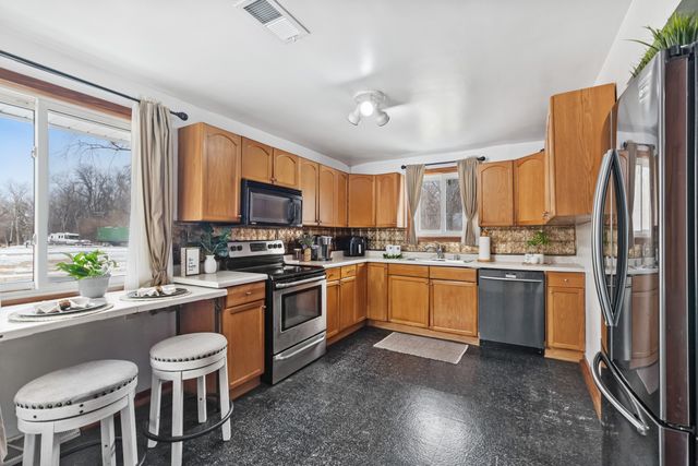 3904 W 137th Street, Crestwood, IL 60418