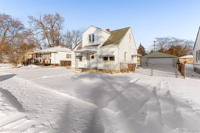 19595 Waldron Street, Roseville, MI 48066