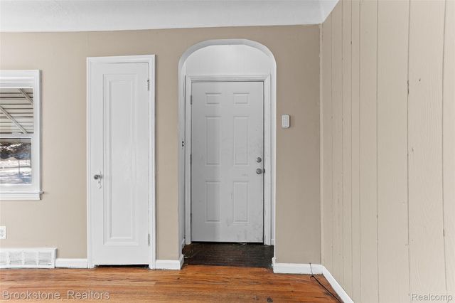 19595 Waldron Street, Roseville, MI 48066