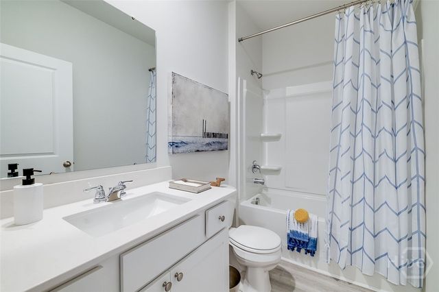 204 Lakeside Drive, Port Wentworth, GA 31407