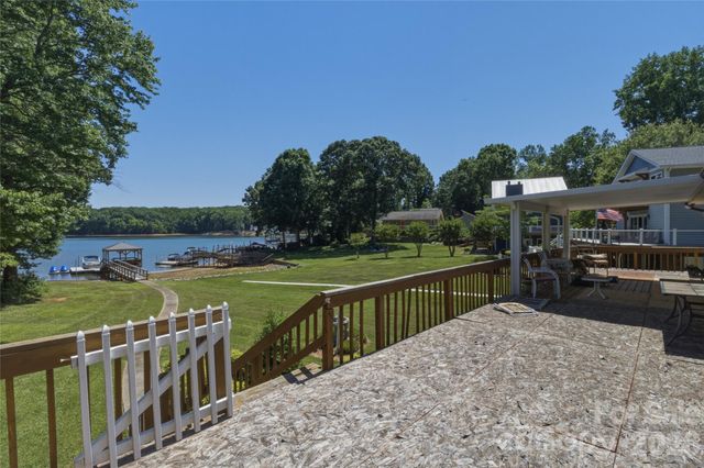 8226 Normandy Road, Denver, NC 28037