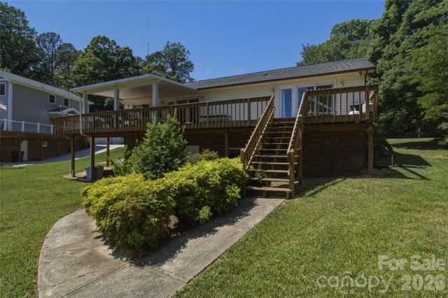 8226 Normandy Road, Denver, NC 28037
