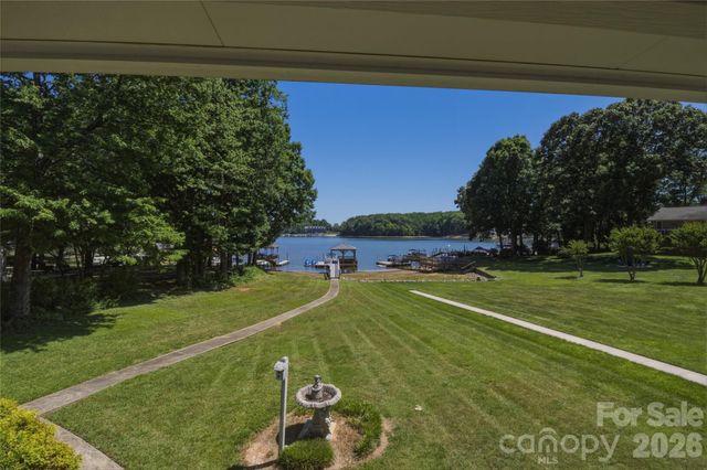 8226 Normandy Road, Denver, NC 28037