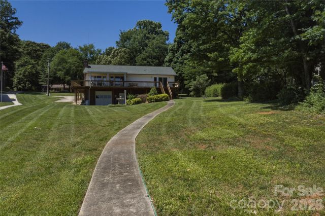 8226 Normandy Road, Denver, NC 28037