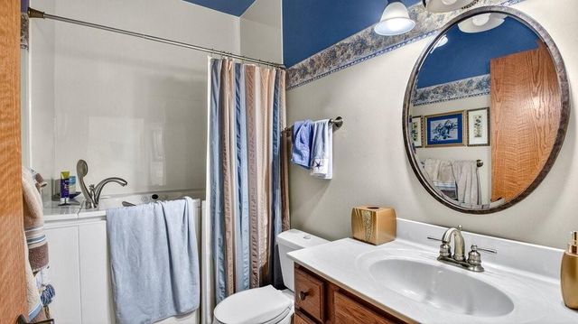 309 Tartan Place, Eau Claire, WI 54701