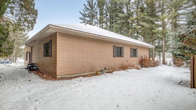 309 Tartan Place, Eau Claire, WI 54701