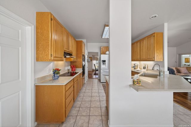 125 County Road 4720, Castroville, TX 78009