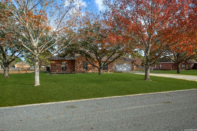 125 County Road 4720, Castroville, TX 78009