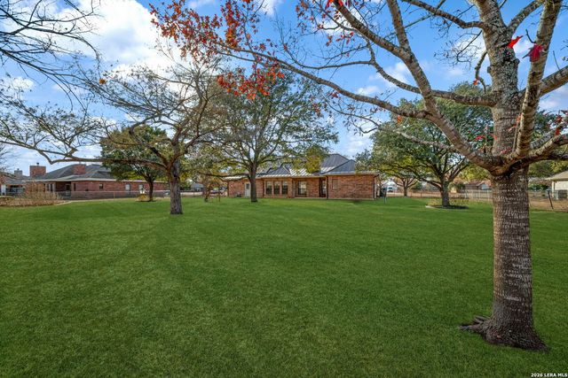 125 County Road 4720, Castroville, TX 78009