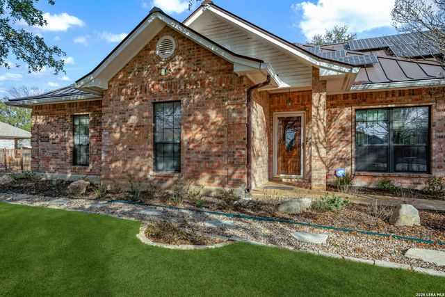 125 County Road 4720, Castroville, TX 78009