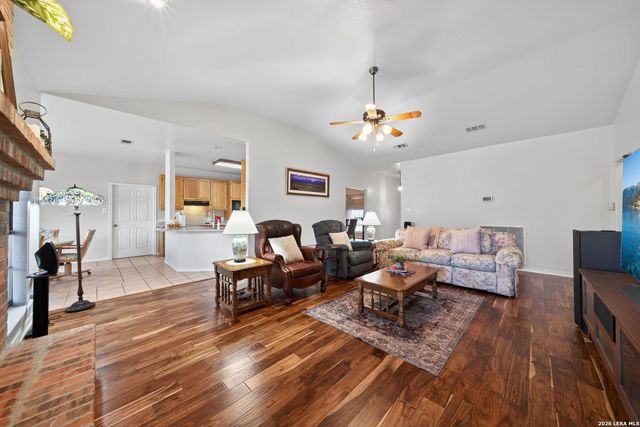 125 County Road 4720, Castroville, TX 78009