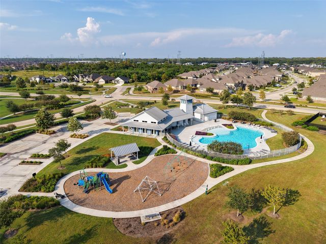 4932 Arbor Crest Lane, League City, TX 77573