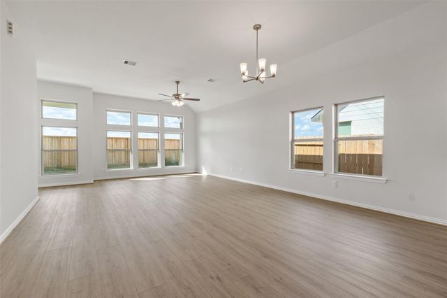 4932 Arbor Crest Lane, League City, TX 77573
