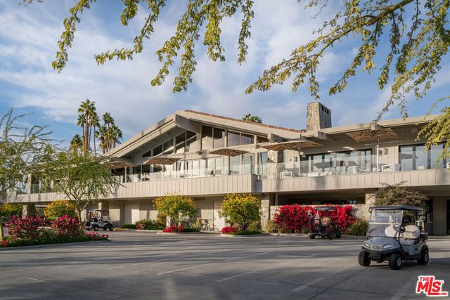 106 Tanglewood Trail, Palm Desert, CA 92211
