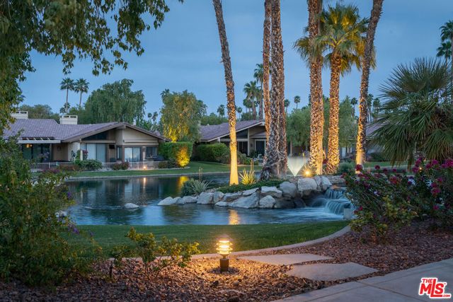 106 Tanglewood Trail, Palm Desert, CA 92211