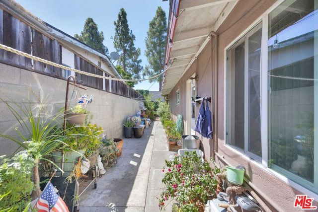 1019 American Place, Costa Mesa, CA 92627