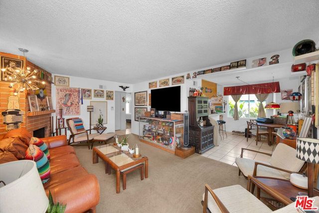 1019 American Place, Costa Mesa, CA 92627