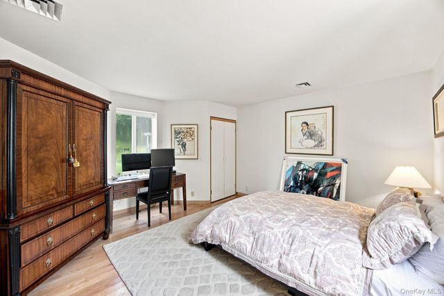 7 Mac Lean Drive, Brookville, NY 11545