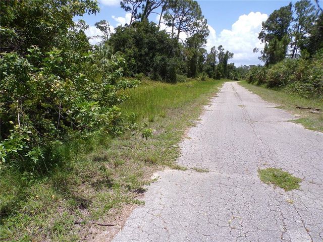 CUSTER CIRCLE, North Port, FL 34288