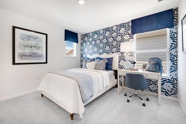 127 Mad Pupper DR, Buda, TX 78610