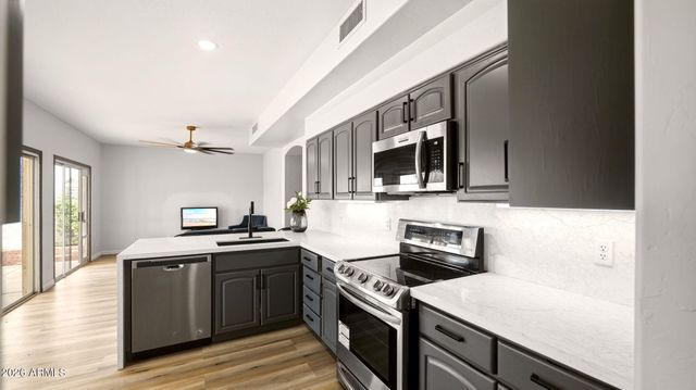 2322 S ROGERS -- 9, Mesa, AZ 85202