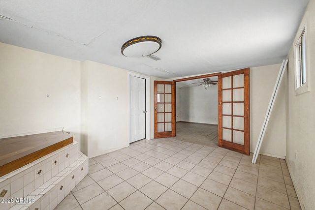 5916 W MONTE VISTA Road, Phoenix, AZ 85035