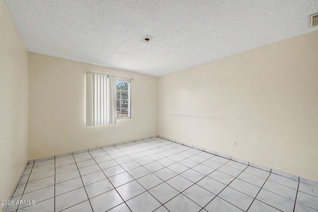 5916 W MONTE VISTA Road, Phoenix, AZ 85035