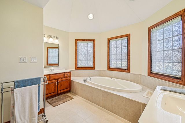 12410 Country View Lane, Homer Glen, IL 60491