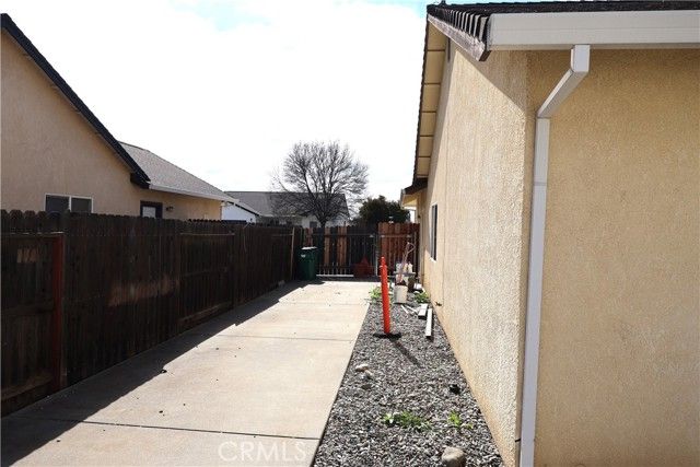 1890 North, Corning, CA 96021