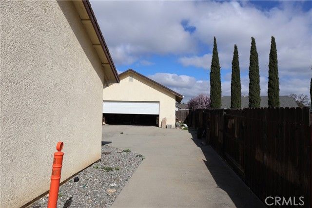 1890 North, Corning, CA 96021