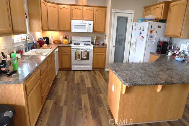 1890 North, Corning, CA 96021