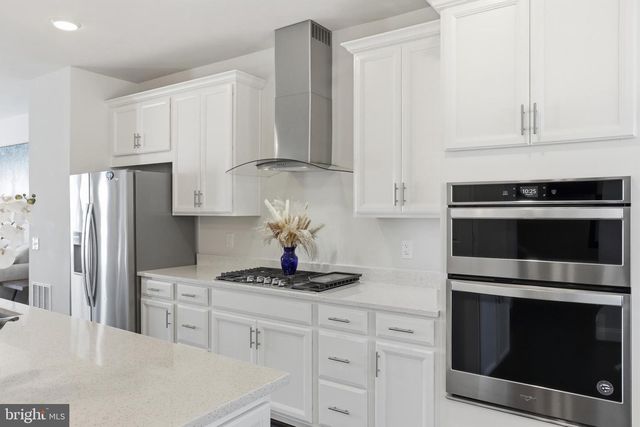 1946 GREENBRIAR HALL RD, Dumfries, VA 22026
