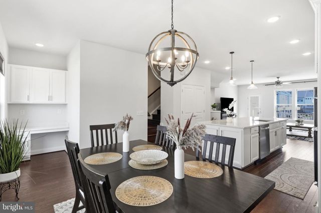 1946 GREENBRIAR HALL RD, Dumfries, VA 22026