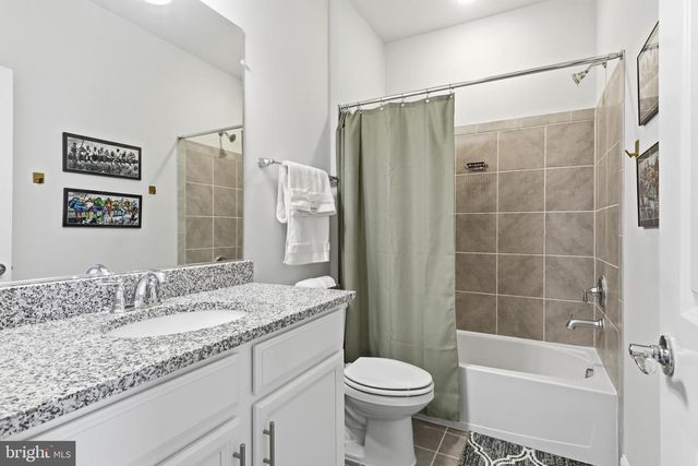 1946 GREENBRIAR HALL RD, Dumfries, VA 22026
