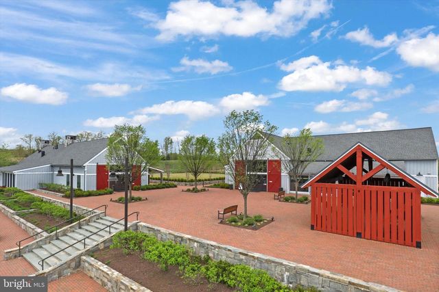 1946 GREENBRIAR HALL RD, Dumfries, VA 22026