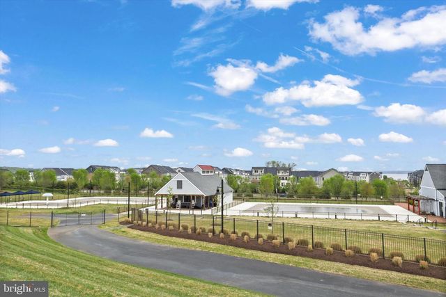 1946 GREENBRIAR HALL RD, Dumfries, VA 22026