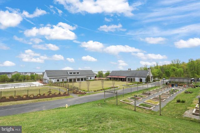 1946 GREENBRIAR HALL RD, Dumfries, VA 22026