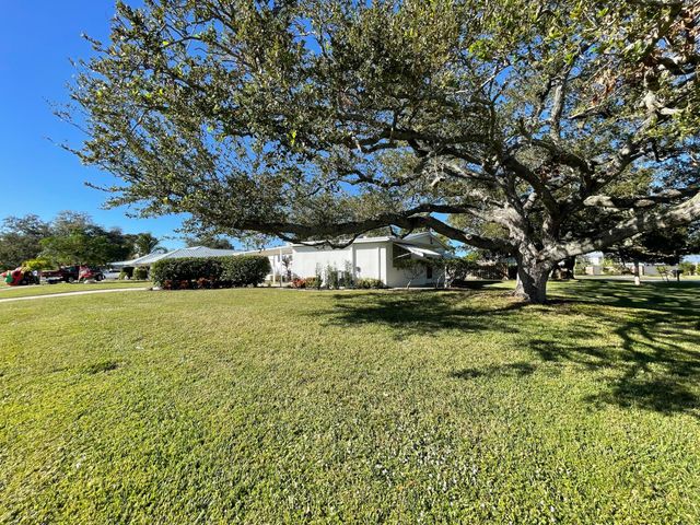474 22nd Street SE, Vero Beach, FL 32962