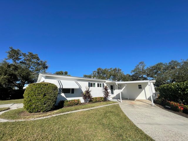 474 22nd Street SE, Vero Beach, FL 32962