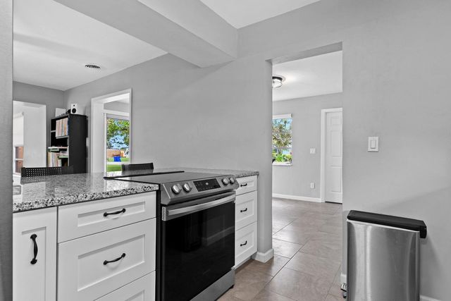474 22nd Street SE, Vero Beach, FL 32962