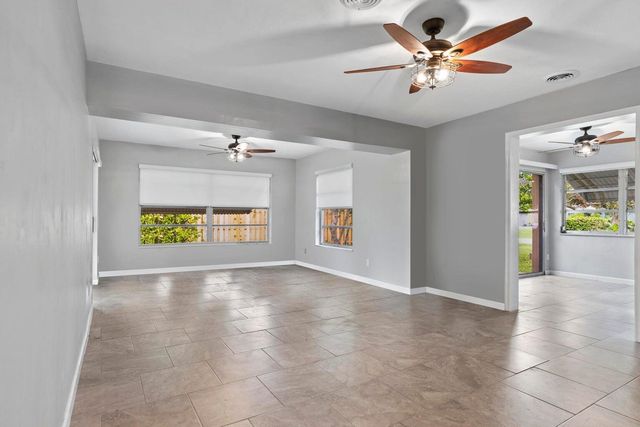 474 22nd Street SE, Vero Beach, FL 32962
