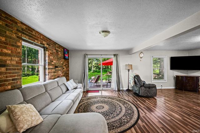 11386 W 1200 n Road, Monticello, IN 47960