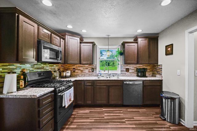 11386 W 1200 n Road, Monticello, IN 47960