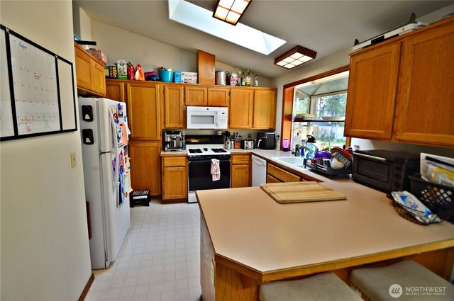 12012 115th Avenue Ct E, Puyallup, WA 98374
